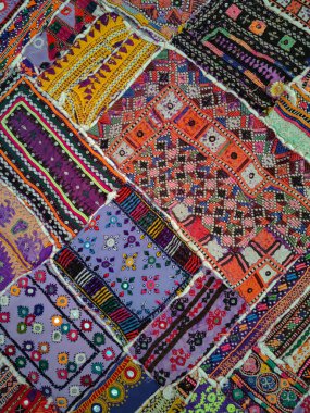 Küçük kristal aynalı kare yamalı renkli yama yorganı