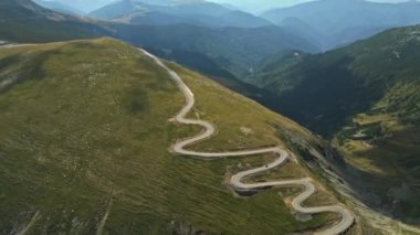 7 Ocak 2025, dolambaçlı yol.