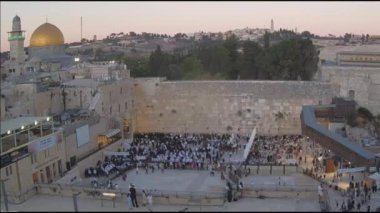 Kudüs, Simcha Hall 'dan Kotel' e kadar Batı Duvarı ve Tapınak Dağı 'nın üzerinden görüş.