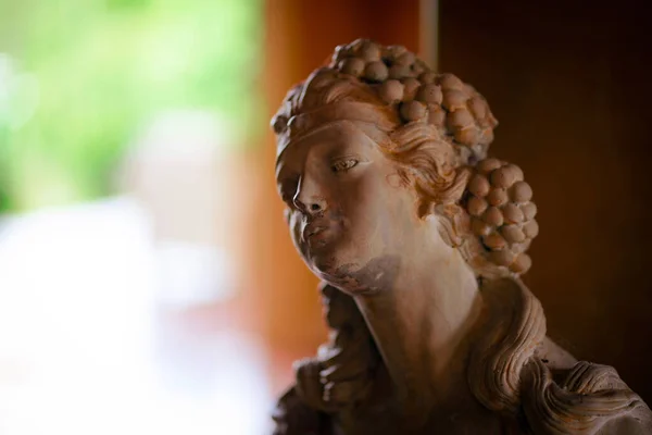 Estatua Mujer Griega Una Cara Triste Noche — Foto de Stock