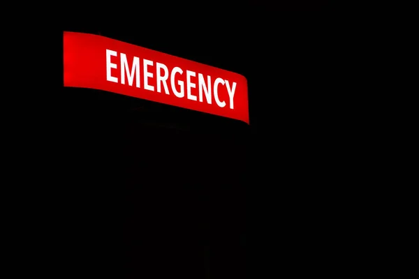Señal Entrada Departamento Emergencia Roja Por Noche — Foto de Stock