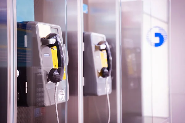 Cabines Telefônicas Públicas Para Chamadas Emergência Vista Lateral — Fotografia de Stock