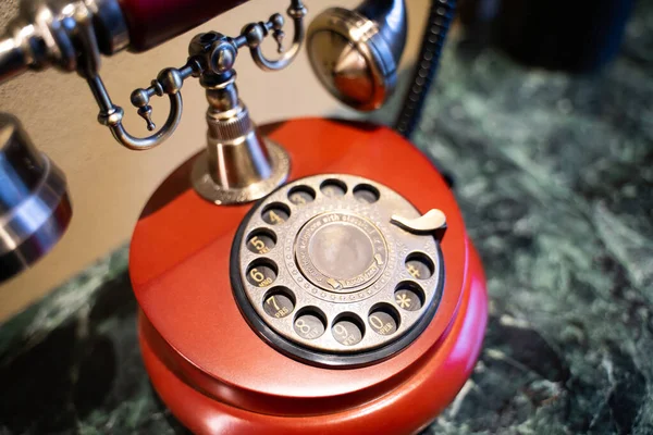 Telefone Vintage Estilo Antigo Com Forma Clássica Vermelha — Fotografia de Stock
