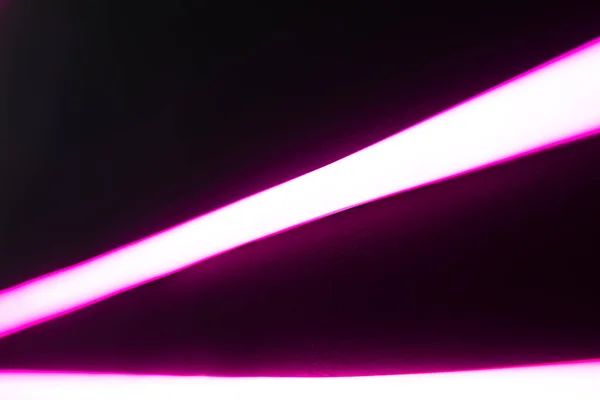 Neon veya parlayan neon ışıklar veya lazer ışınları, metin için arkaplan alanı.