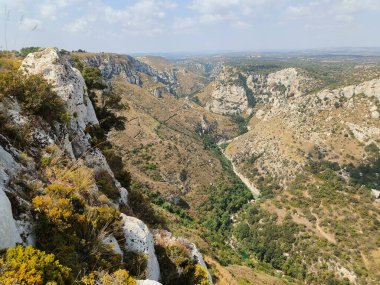 Sicilya 'daki ünlü Canyon Cavagrande manzarası 