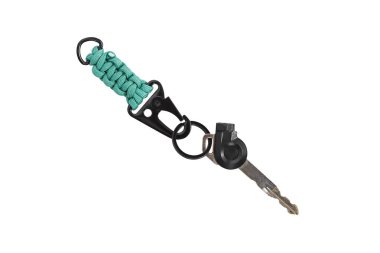 Paracord motosiklet anahtarlığı izole edilmiş beyaz arkaplan
