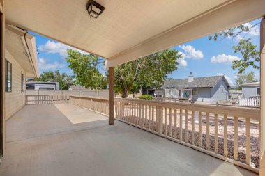 Bir ev avlusu manzarası. Yüksek kalite fotoğraf