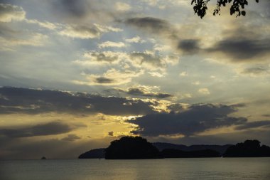 Tayland 'da sahilde gün batımı 