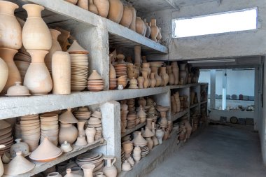 Fas 'ta çömlekçilik yapılıyor. Yüksek kalite fotoğraf