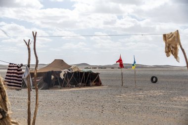 Sahra yakınlarındaki Fas berberi köyü. Yüksek kalite fotoğraf