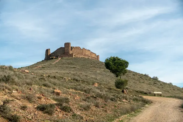 İspanya 'nın güneyindeki kale harabeleri. Yüksek kalite fotoğraf