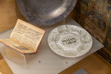 Madrid, İspanya - 1 Mart 2024: Toledo İspanya sinagogu. Yüksek kalite fotoğraf