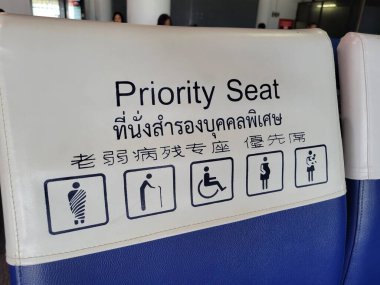 Bangkok, Tayland - 22 Aralık 2024: Asya 'da öncelikli oturma. Yüksek kalite fotoğraf