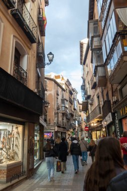 Madrid, İspanya - 1 Mart 2024: Toledo 'da yürüyüş. Yüksek kalite fotoğraf