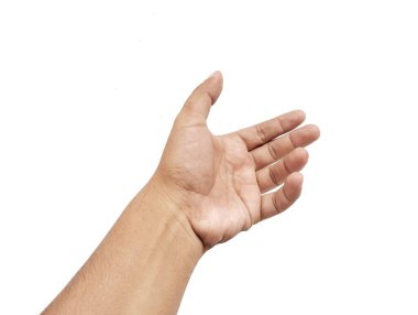 Asyalı bir adam beyaz arka planda izole edilmiş bir şeyi tutuyor. 