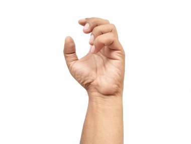 Asyalı bir adam beyaz arka planda izole edilmiş bir şeyi tutuyor. 