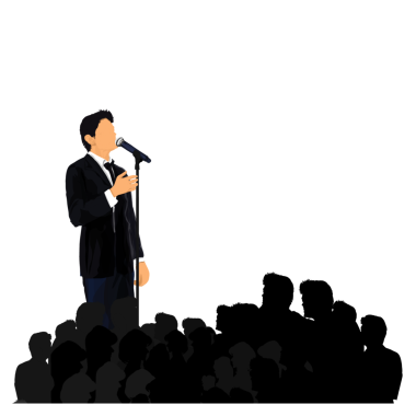 Megafonlu bir iş adamı insanların önünde konuşuyor.