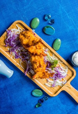 Lezzetli bir doku ve lezzet karışımı sunuyor..