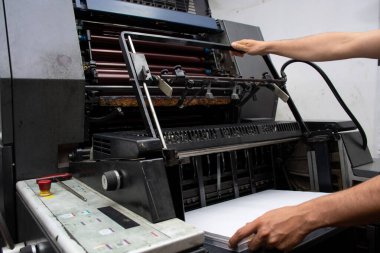 İşçi İşletme Sanayi Yazıcı Profesyonel Yazdırma Süreci. Yüksek kalite fotoğraf