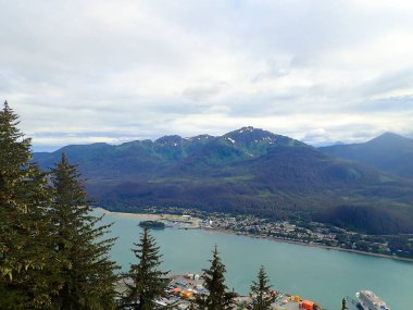 Juneau, Alaska ve Mount Roberts Tramvay 'ından Juneau Dağı manzarası