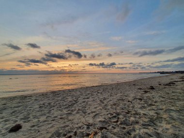 gün batımında Baltık Denizi