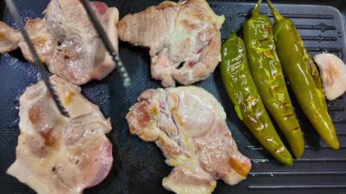 Kore usulü ızgara domuz eti. Yüksek kalite 4k görüntü