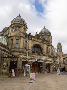 Buxton 'ın tarihi Edwardian Opera Salonu, Peak District