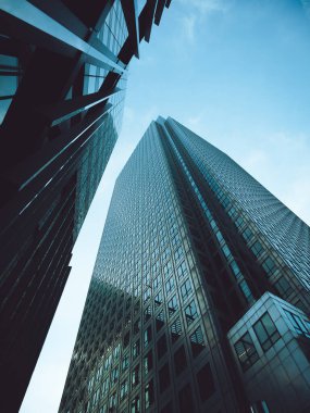 Londra 'daki Canary Wharf' a bakan zemin katı manzarası