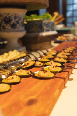 Açık büfe yemek ve içecek seti, kahvaltı.