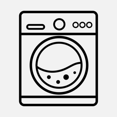 Kirli çamaşırları temizlemek için çamaşır makinesi