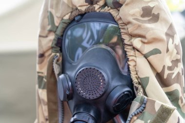 Askeri gaz maskesi ve kimyasal koruma ekipmanları