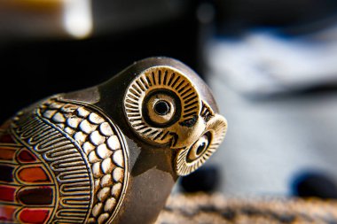 Baykuş heykeli. Pallas Athene 'in sembolü ve antik Atina' nın sembolü.