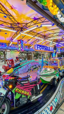 Parlayan ışıklar ve 