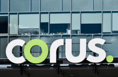 Toronto, Ontario, Kanada - 4 Haziran 2022: Şehir merkezindeki Corus Entertainment tabelası