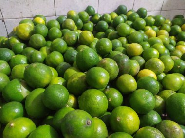 Meyve Pazarı 'nda Limonlu Meyvelerin Yakın Çekimi