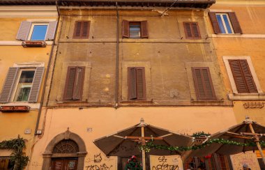 İtalya 'nın sonsuz Roma şehrindeki görkemli caddelerin ve mimarinin manzarası. Fotoğraf 29 Aralık 2024 'te Roma' da çekildi.