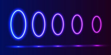 Karanlık Arkaplanda Neon Çemberler. Uzayda süzülen üç boyutlu neon halkalar, yavaşça döndüklerinde parlak ışık izleri bırakırlar. Görüntü, parlak neon bir daire ve çarpıcı mavi ve pembe renkler gösterir..