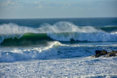 Sahilde büyük dalgalar - Güney Afrika, Ballito