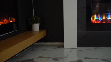 Modern şöminelerin çarpıcı 4K görüntülerini araştırın. Reklamlar, iç mekan ya da tasarım projeleri için mükemmel. İndir şimdi.