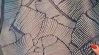 Tüylü perdelerin zarafetiyle mekanını değiştir. Zarif cazibe, sonsuz zarafet.