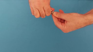 Evde tırnaklarını kesmek için zekice ve güvenli numaralar keşfet. Basit etkili hack 'ler