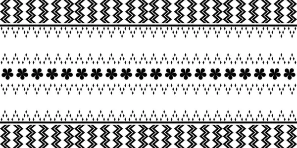 Tekrar eden geometrik ve çiçekli siyah ve beyaz desen. Geometrik sınır çiçekleri, elmaslar, ok benzeri şekiller. Tekstil baskısı, arkaplan, duvar kağıdı, grafik tasarımı için uygun.