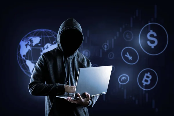 サイバー犯罪は暗号通貨と技術犯罪をハッキングします ラップトップ付きの顔ハッカーはいません — ストック写真