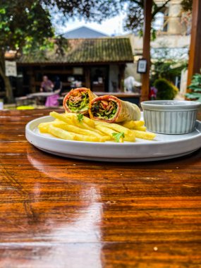 Kızarmış balığın mutfak fotoğrafı.