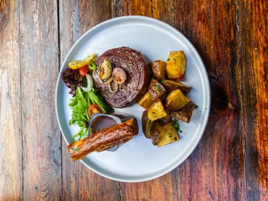 Sebzeli ızgara biftek