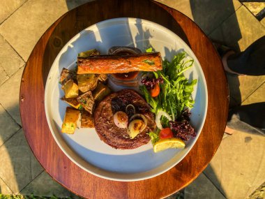 Sebzeli ızgara biftek