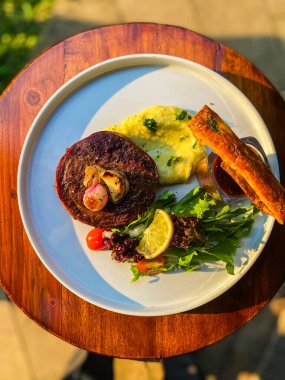 sebzeli ızgara biftek