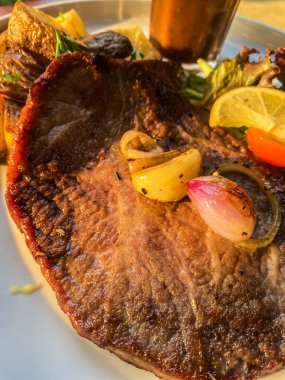 Sebzeli ızgara biftek