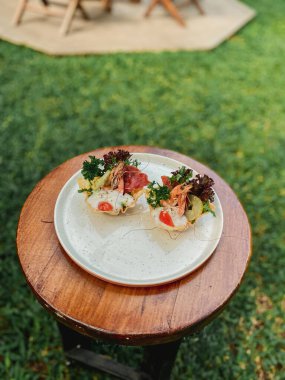 Lezzetli taze salata sebze ile