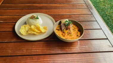 Kızarmış balığın mutfak fotoğrafı.